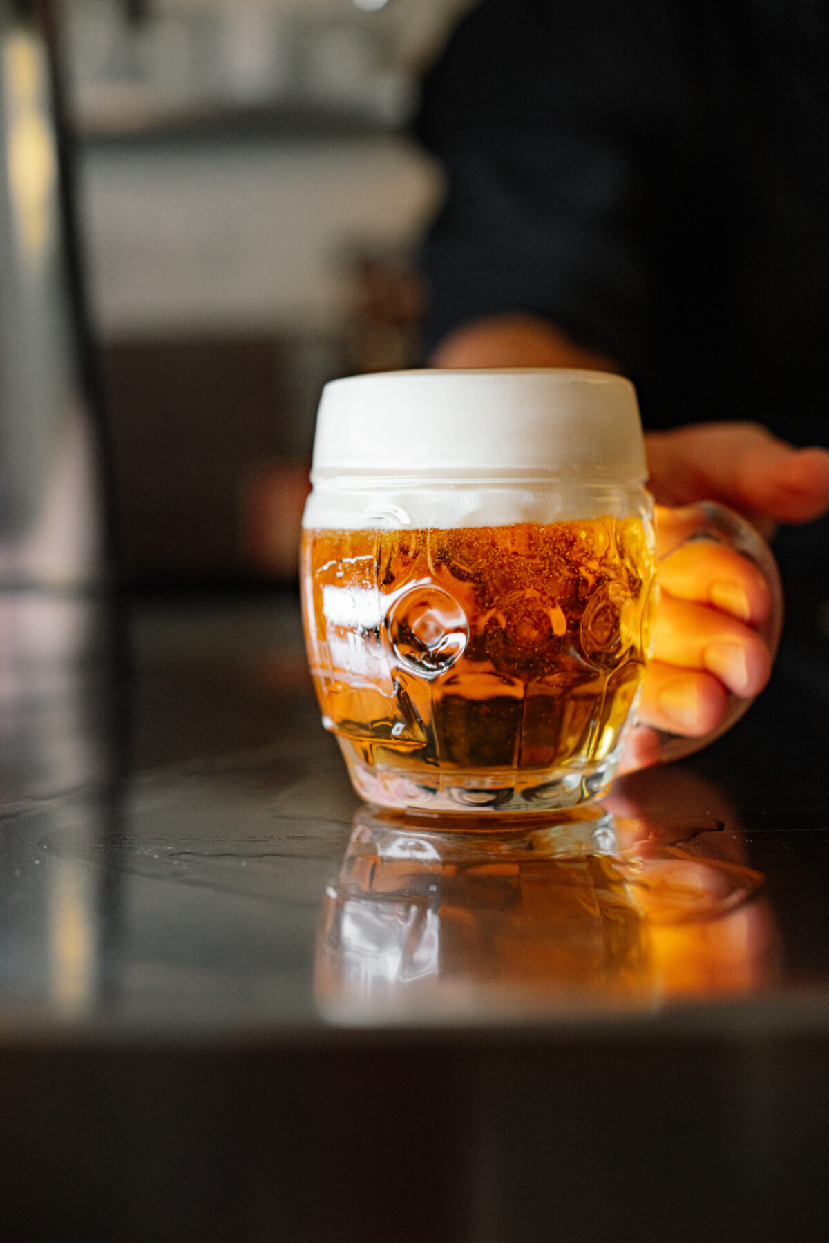 Lokál je česká hospodská síť restaurací, které nabízejí tradiční českou kuchyni a pečlivě čepované pivo v prostředí připomínajícím klasickou hospodu.