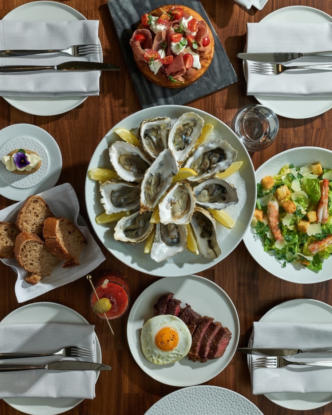 CottoCrudo Restaurant & Bar, Veleslavínova 1098/2a, 110 00 Praha 1 – Josefov, Česká republika