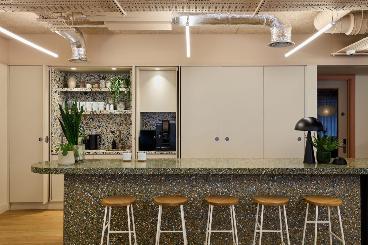 Eagle Street / Na designové návštěvě londýnského zvukového studia